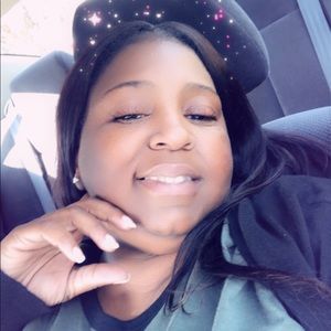 Meet your Posher, Sonia